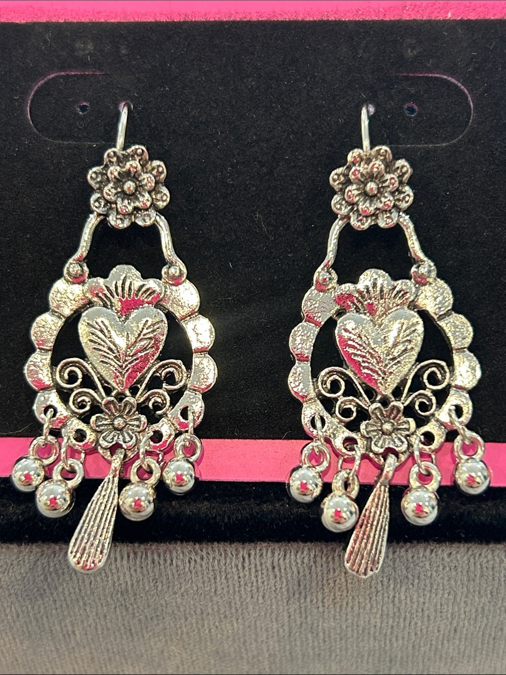 Antiqued Silver Filigree, Heart & Flower Mini Chandelier Earrings-NWT
